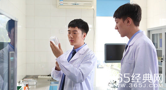 警花与警犬温泰颐饰演者王浩钧个人资料