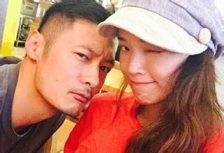 疑似恋情曝光 余文乐家庭聚餐照现舒淇