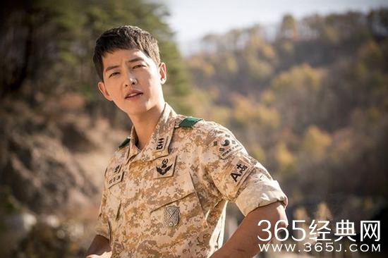 宋仲基自曝已有女友 坦言女友不是艺人