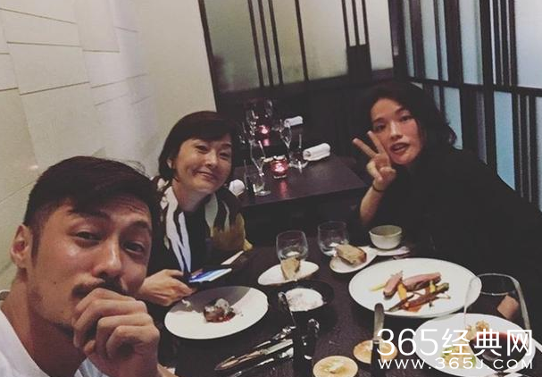 余文乐家庭聚餐照现舒淇