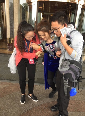 《全员》2阿Sa录节目受伤！ 奔跑中不慎脚崴扭伤