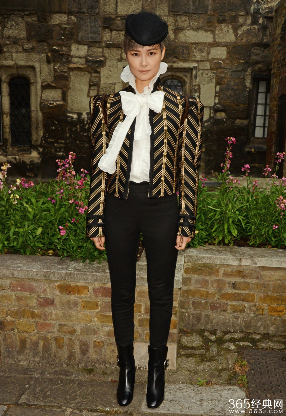 李宇春演绎复古风 女公爵造型优雅帅气