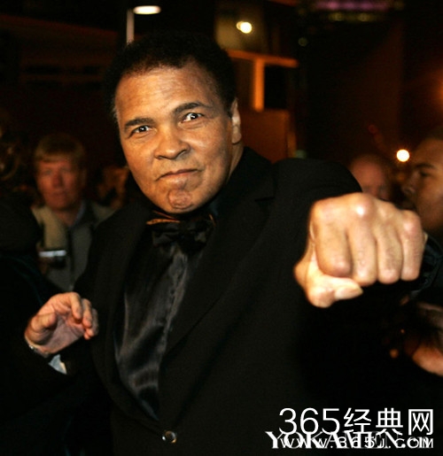 拳王阿里得什么病去世的 享年74岁