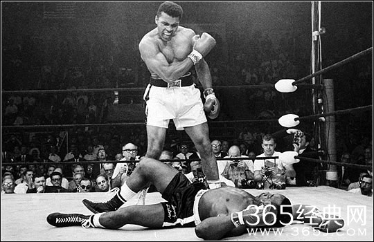 拳王阿里得什么病去世的 享年74岁