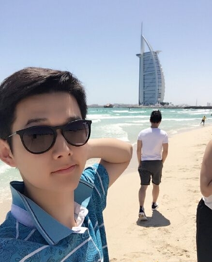 空少明鹏微博资料曝光 撞脸宋仲基对比照