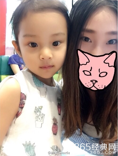 越来越漂亮!甜馨变白脸变尖 美人模样初现