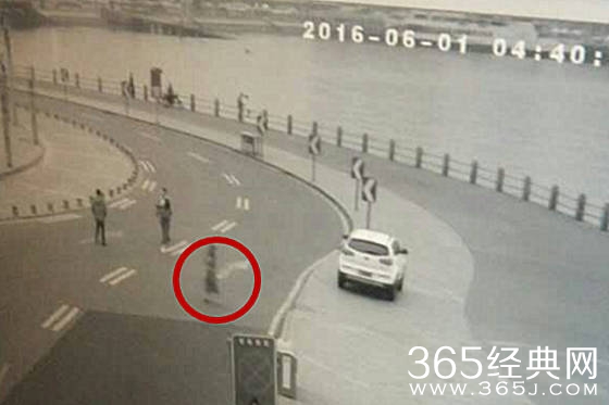 王露梅与客人发生冲突视频曝光 青岛ktv女坠海原因遭扒