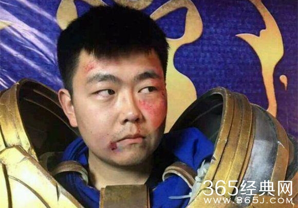 魔兽电影首映现场 德玛西亚盖伦哥惨遭吊打