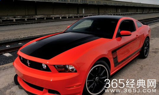 好先生江疏影饰江莱开的红色车是什么牌子的揭秘