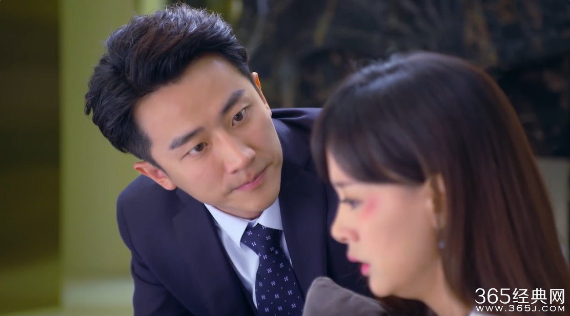 亲爱的翻译官第31集 晓华被家暴家阳安慰