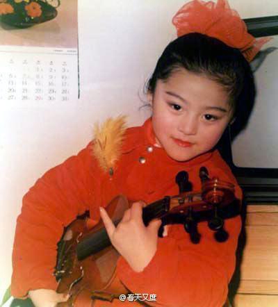 范冰冰家族旧照曝光 网友:基因太强大!