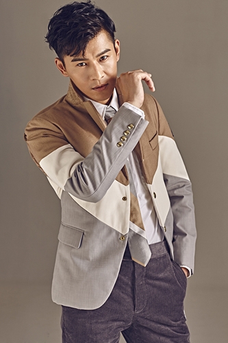 乔振宇时尚写真曝光 帅气逼人