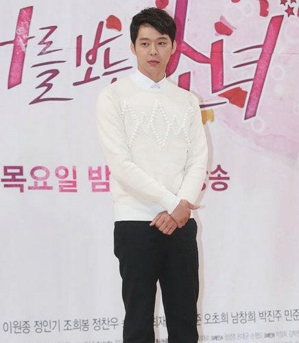 朴有天性侵少女证据 带精斑衣物已提交警方