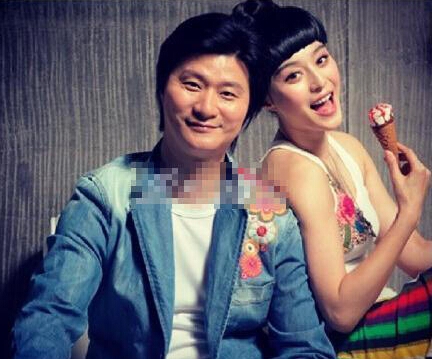 范冰冰爸爸央视演唱《你最近在干吗》完整视频