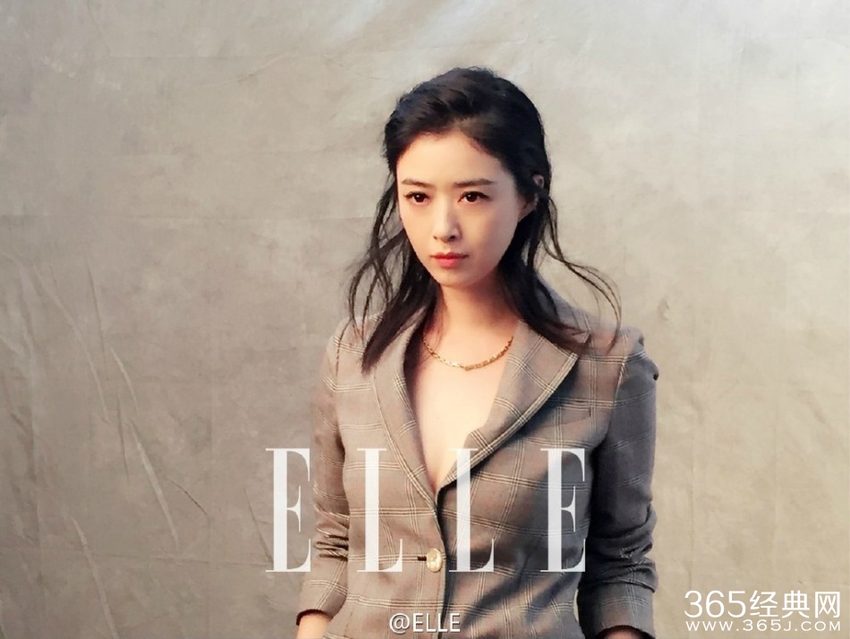 欢乐颂“五美”合体拍写真 却找不到杨紫