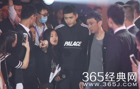 王思聪谈吴亦凡：每人都有支配身体的权利