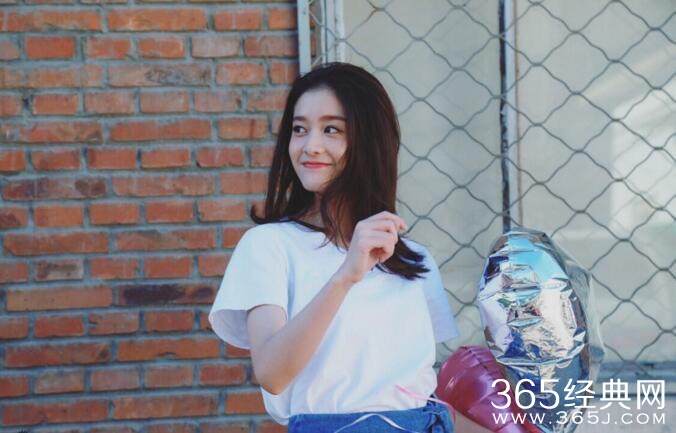 小花旦张雪迎低调庆19岁生日