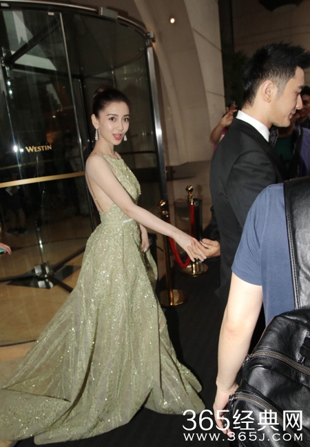 黄晓明Baby盛装合体捞金又虐狗