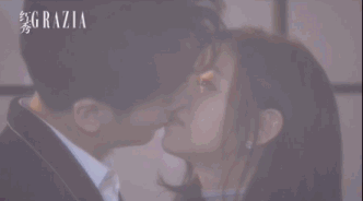 陈妍希陈晓湿演绎性感甜蜜大片