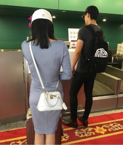 魏晨恋情曝光 机场牵手秀恩爱