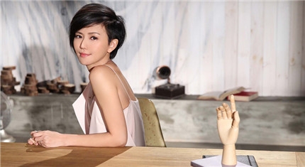 孙燕姿新曲曝光 舒淇评论超好听