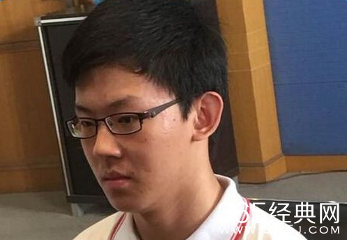 北京高考文理状元俞笑周展平资料照片及高考分数