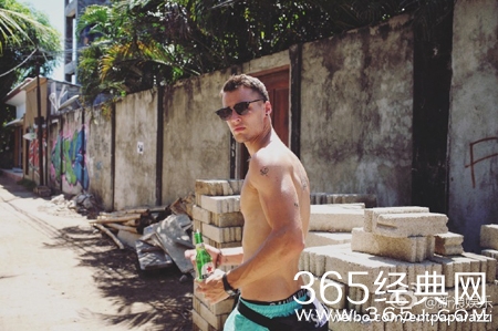 陈赫前妻许婧曝光新恋情 男友为外籍人士