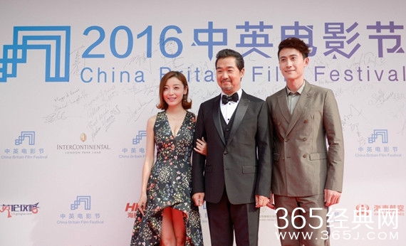 张国立荣获中英电影节特别贡献奖