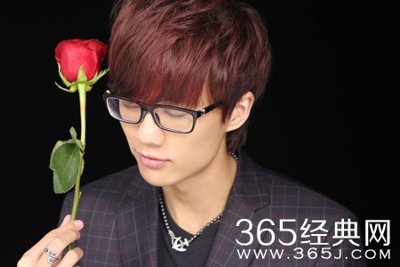 太宅没对象！许嵩自爆未来太太或是歌迷