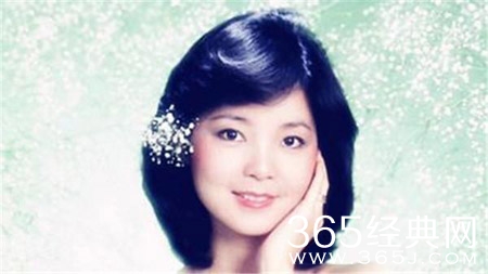 盘点成龙一生对不起的四个女人 竟然有她