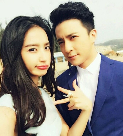 薛之谦被曝与前妻复合 离婚时曾净身出户