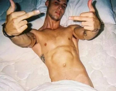 与新欢秒分手？许婧晒美照发文强调“一个人”