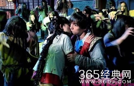 杨幂从来不参加别人婚礼 竟是因为胡歌？