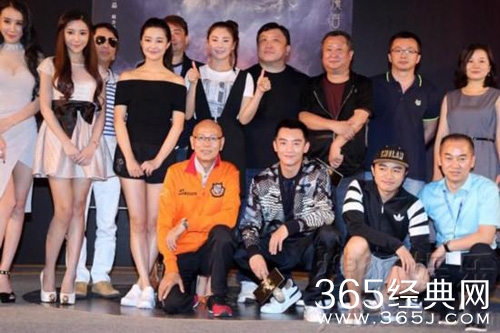 郑恺调侃张雨绮体重 抱过手臂3天举不起来