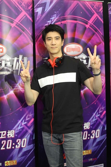 王力宏创作神曲 喊话凤凰传奇求合作