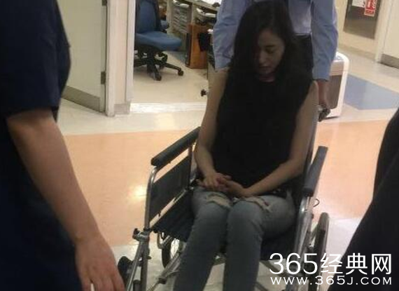 张天爱与粉丝互动 开了挂一样回复粉丝的问题