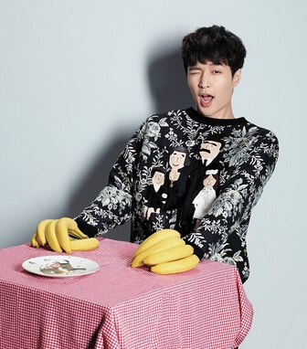 张艺兴要当广场舞领舞 网友直呼最帅领舞