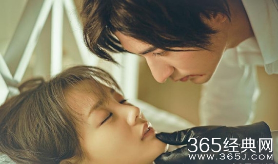 半妖倾城片尾曲是什么