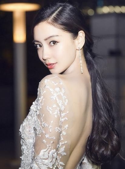 富商砸1800万见Baby而不得 怒告援交机构诈骗