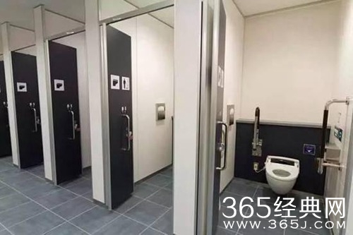 中国大妈靠打扫卫生成日本国宝级匠人