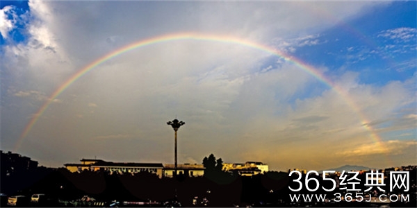 风雨过后的彩虹最美