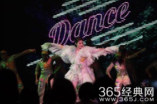 陈慧琳赴美国开演唱会 下榻酒店发生枪击案