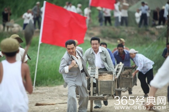 《海棠依旧》首播破1 网友:周总理为国感动人心