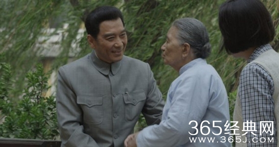 《海棠依旧》首播破1 网友:周总理为国感动人心