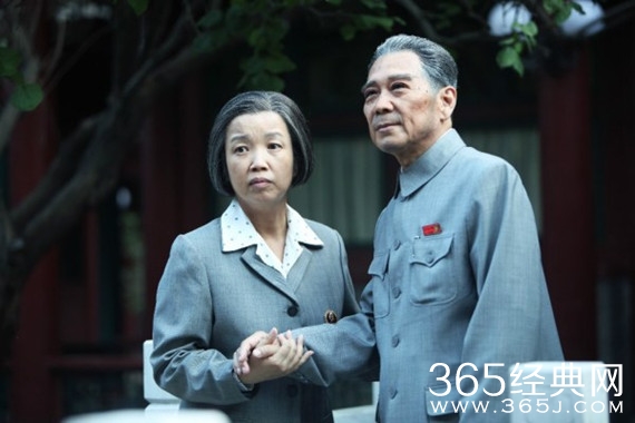 《海棠依旧》首播破1 网友:周总理为国感动人心