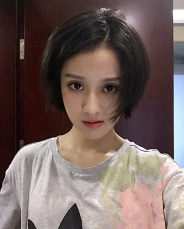 大眼萌妹！ 孙佳雨为“余罪”剪掉一尺发