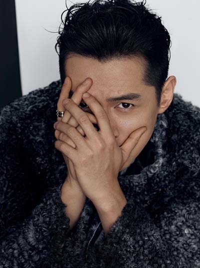 胡歌登《时尚先生》封面 展露痞子般帅气