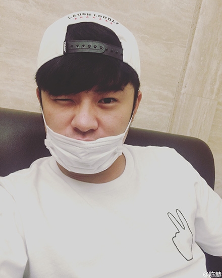 陈赫与粉丝上演谍中谍 网友：这很陈赫