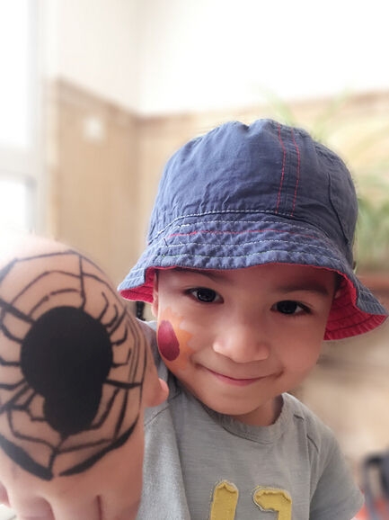 龚蓓苾晒混血儿子萌照 网友惊呼太可爱