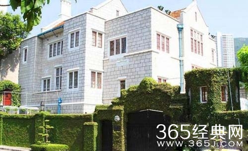 郭晶晶夫妻豪宅曝光 录制节目尽显甜蜜